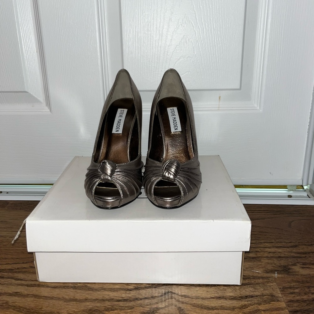 STEVE MADDEN HIGH HEELS